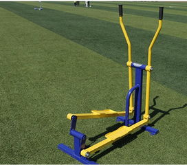 新農村新氣象 廣場公園中的健身器材，從太空漫步機到多樣化選擇